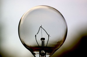 800px-Light_Bulb